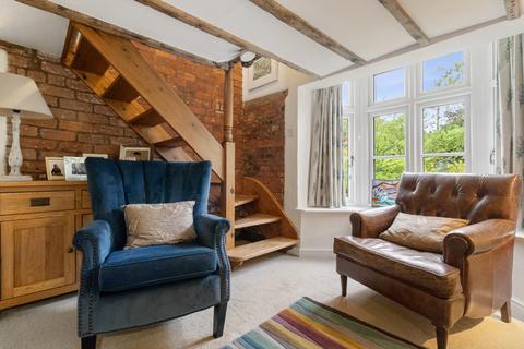 Hayley Cottage Broadmore Green, Rushwick, Worcester, WR2 5TE