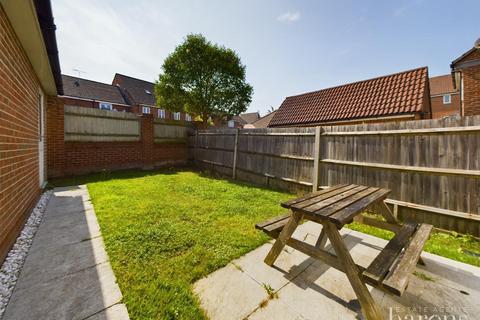 3 bedroom semi-detached house for sale, Egerton Drive, Basingstoke RG24