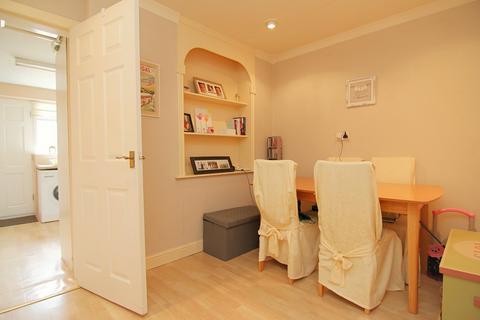 54 Beldon Lane, Bradford, BD7 4LF