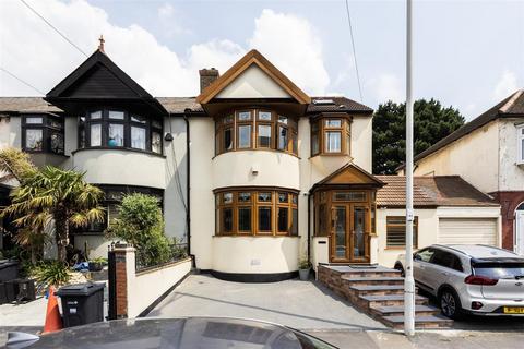 5 bedroom house for sale, South Park Drive, Ilford