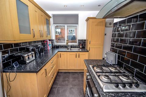 2 bedroom flat for sale, Beverley Road, Low Fell