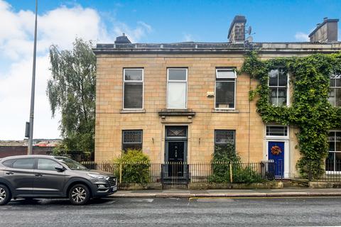 6 bedroom terraced house for sale, Bolton Road, Darwen BB3