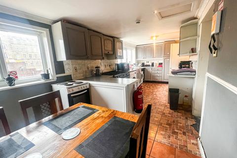 6 bedroom terraced house for sale, Bolton Road, Darwen BB3