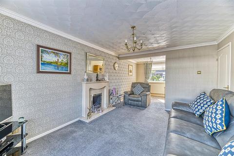 3 bedroom semi-detached house for sale, Berkshire Drive, Woolston, Warrington