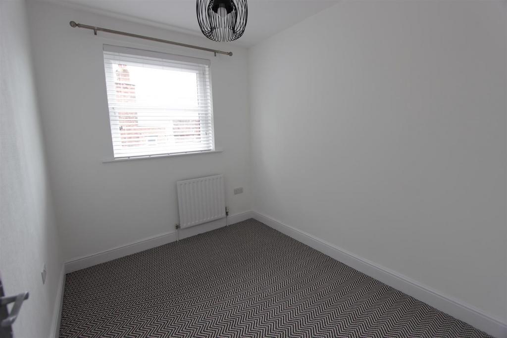 Bedroom 2.JPG