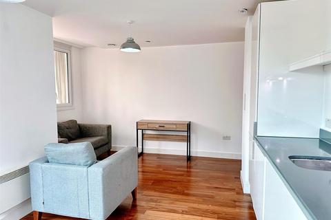 2 bedroom flat to rent, Hagley Road, Birmingham, B16