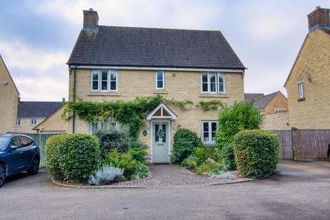 4 bedroom detached house for sale, Madley Brook Lane, Witney, OX28