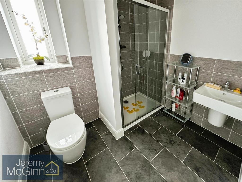 Master Ensuite