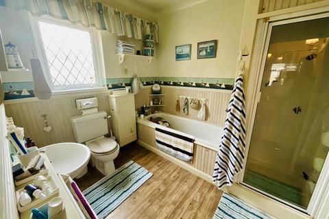 26 Ropewalk Road, Llanelli, SA15 2AL
