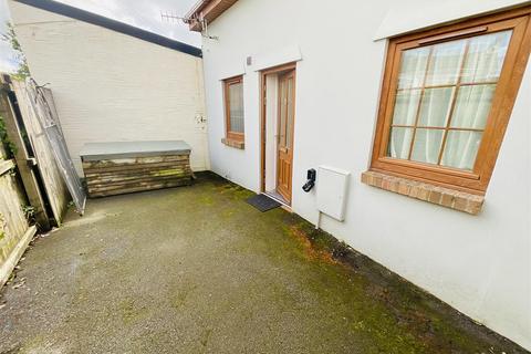 1 bedroom flat for sale, Bridge Street, Burry Port