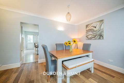 124 Uplands Road, Woodford Green, IG8 8JW