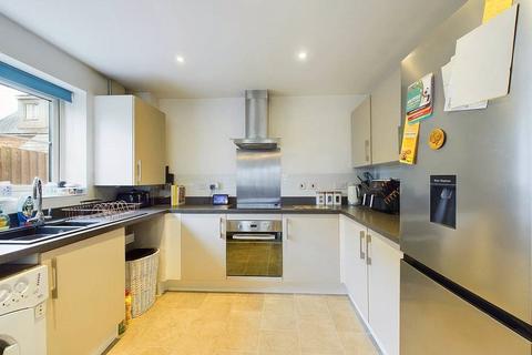 46 Dalziel Drive, Whittington, Worcester, WR5 2QY