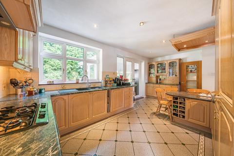 5 bedroom detached house for sale, Kilcorral Close, Epsom KT17