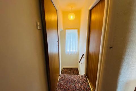 25 Bowman Crescent, Ashton-under-lyne, OL6 6PY