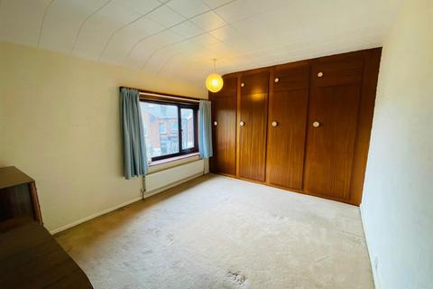 25 Bowman Crescent, Ashton-under-lyne, OL6 6PY