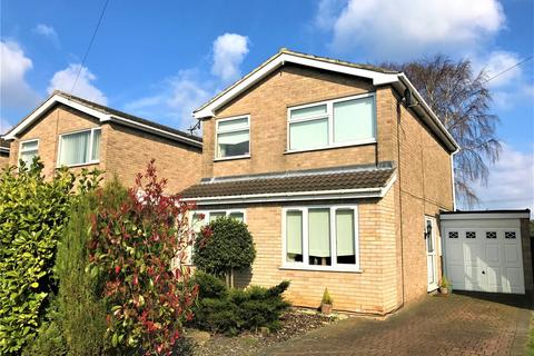 3 bedroom detached house to rent, Hurst Crescent, Barrowby, Grantham, Lincolnshire, NG32