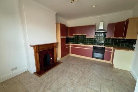 2 bedroom flat to rent, Cleveleys Street, Leeds, West Yorkshire, LS11