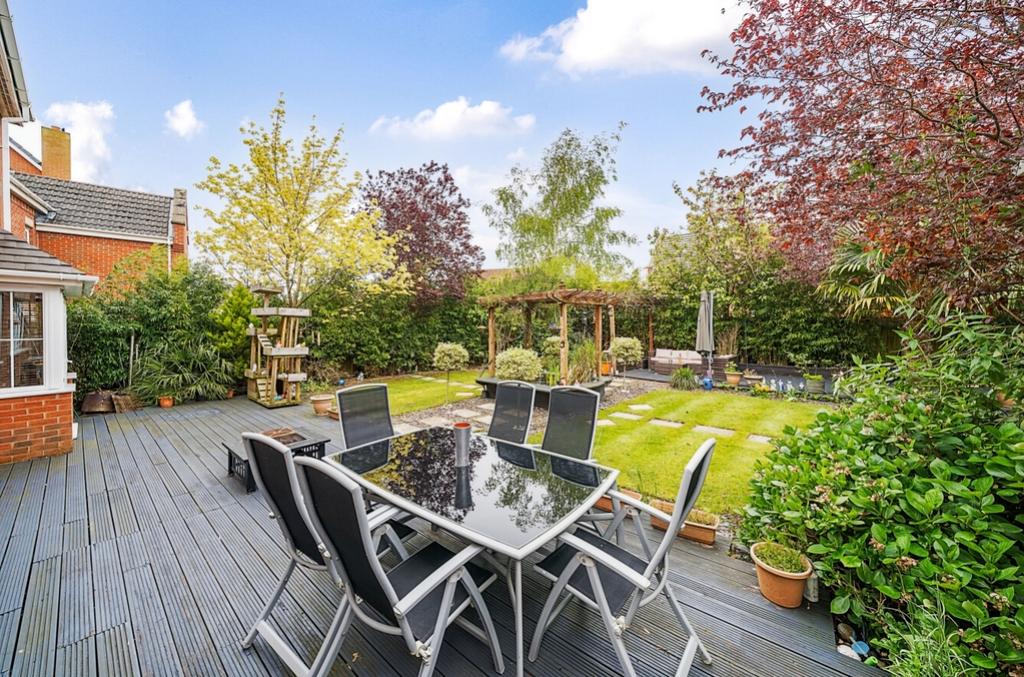 Lond garden 3