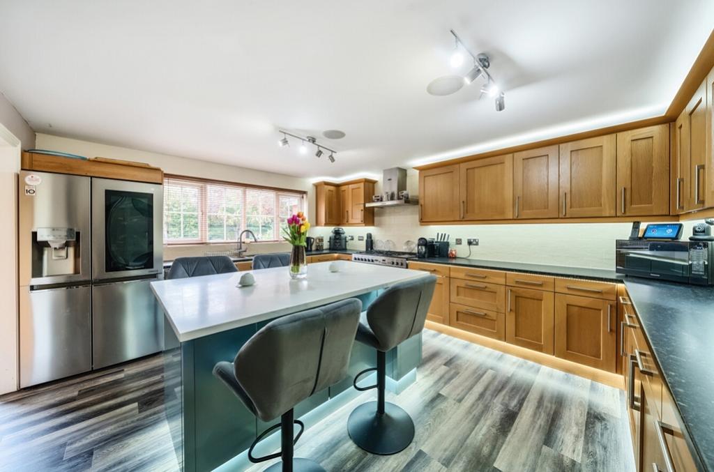 Lond kitchen 2