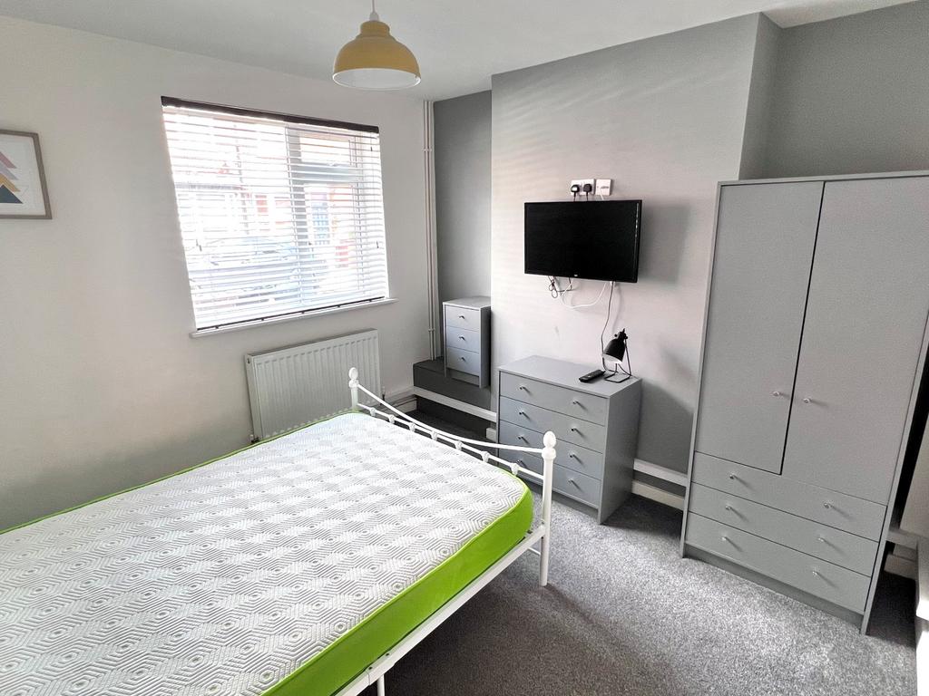 Gibbeson room 1
