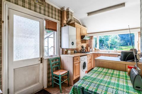 4 Fromondes Road, Cheam, Sutton, SM3 8QR