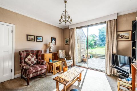 4 Fromondes Road, Cheam, Sutton, SM3 8QR