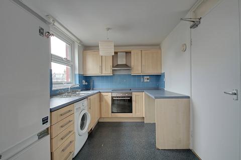 4 bedroom apartment to rent, Mowatt Close, Archway, London, N19