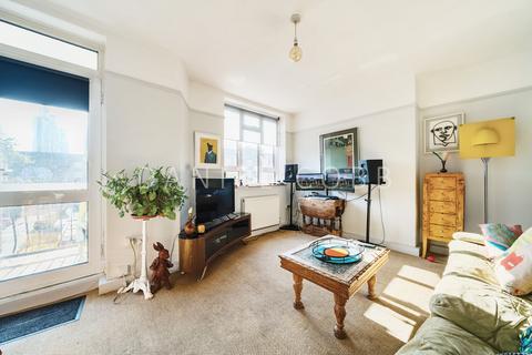 2 bedroom flat for sale, Grover House, Vauxhall Street, SE11