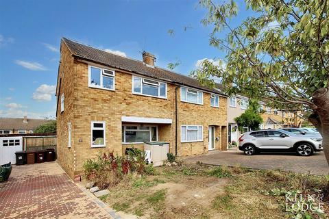 3 bedroom end of terrace house for sale, Linden Close, Chelmsford