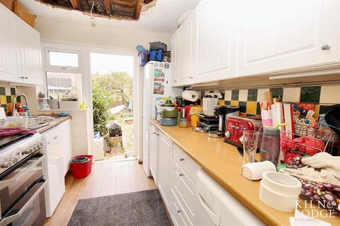 3 bedroom end of terrace house for sale, Linden Close, Chelmsford