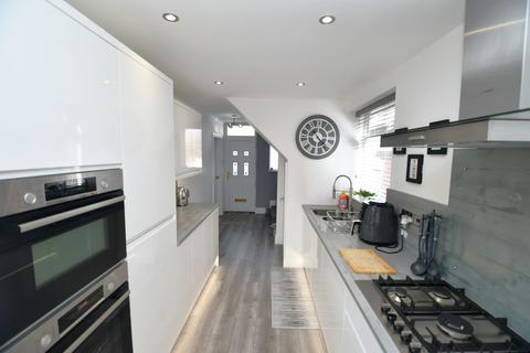 15 Avondale Drive, Salford, M6 7PD