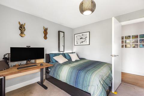 2 bedroom flat for sale, Vinery Way, Hammersmith