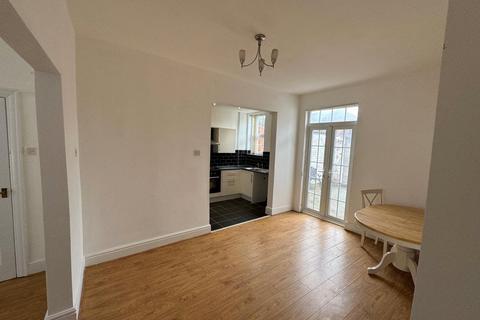 3 bedroom terraced house to rent, Knoclaid Road, Liverpool, Merseyside, L13