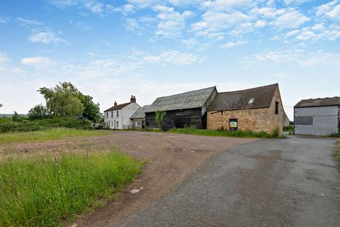 Farm for sale, Weston Road, Bretforton WR11