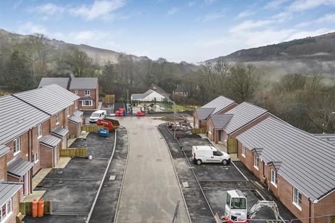 undefined, Clos Yr Ysgol, Clyne, Neath