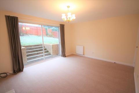 4 bedroom detached house to rent, Burns Way, Harrogate