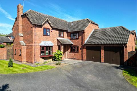 5 bedroom detached house for sale, Bridgewater Drive, Leicester LE8