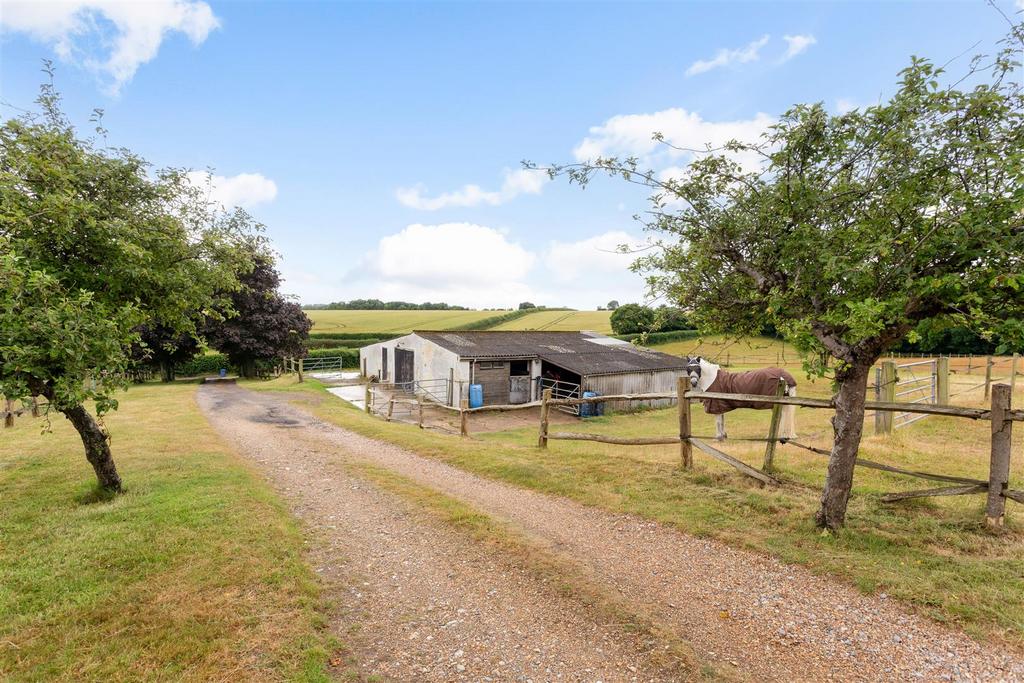 Large Barn/Outbuilding