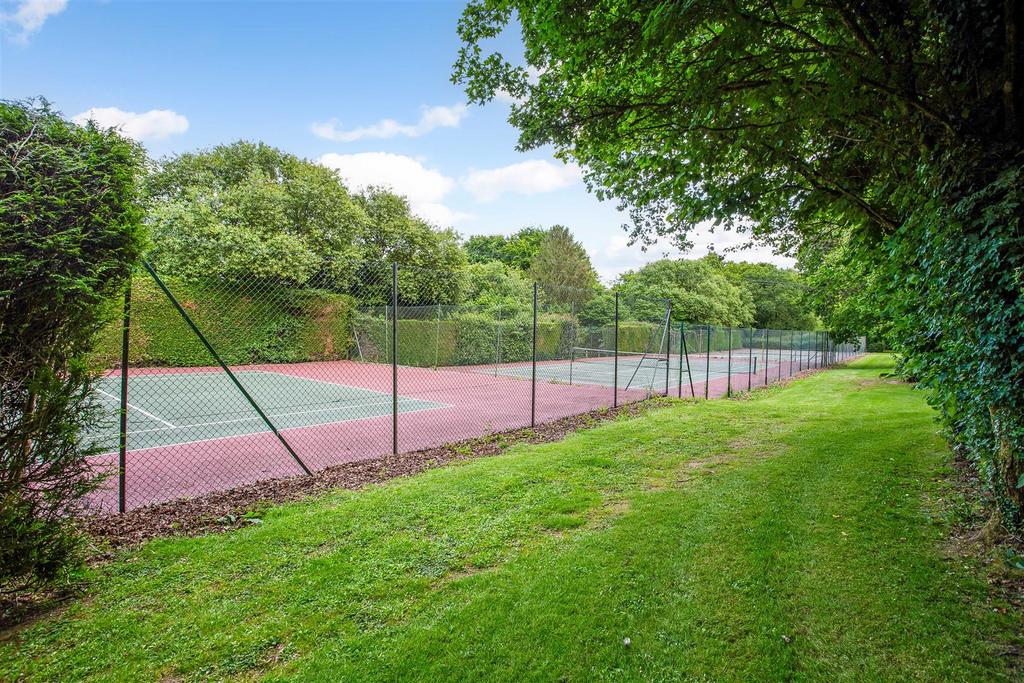 Communal Tennis Courts