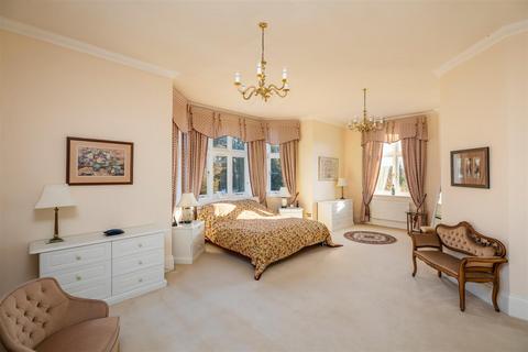 5 bedroom country house for sale, East Meon