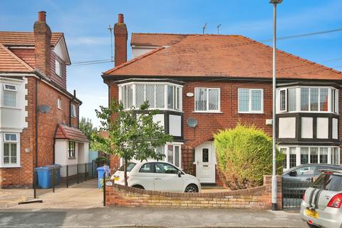 4 bedroom semi-detached house for sale, Kingsway, Cottingham, HU16 5BA