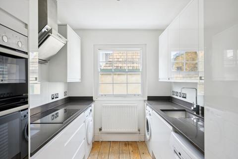 4 bedroom terraced house to rent, Ledbury Road, Notting Hill, London, W11