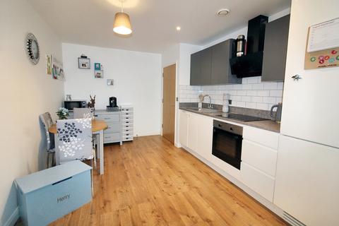 1 bedroom apartment for sale, Grand View,  Farnborough , GU14