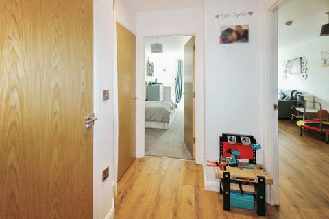 1 bedroom apartment for sale, Grand View,  Farnborough , GU14