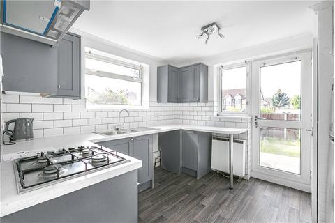 2 bedroom maisonette for sale, Seymour Way, Sunbury-on-Thames, Surrey, TW16