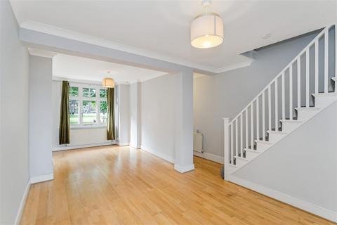 3 bedroom terraced house for sale, The Green, London E4