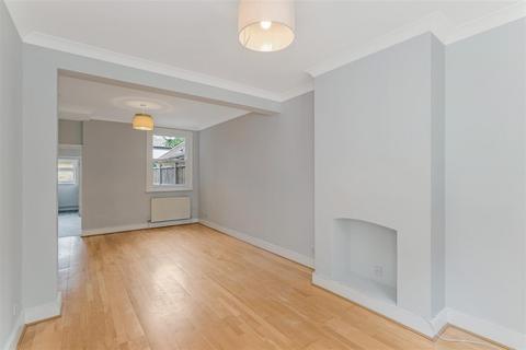 3 bedroom terraced house for sale, The Green, London E4