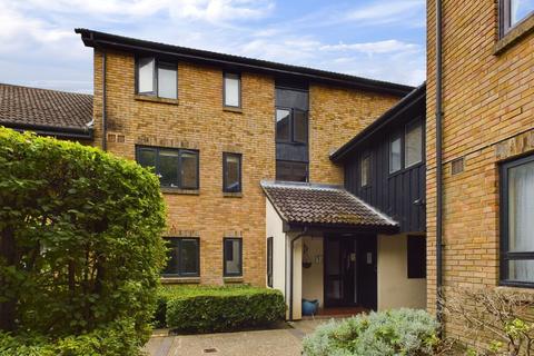 Studio for sale, Pennycroft, Forestdale