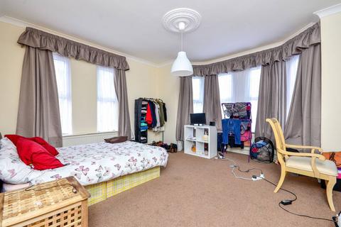 4 bedroom house for sale, Milton Avenue, East Ham, London, E6