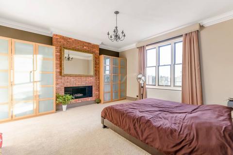 2 bedroom flat for sale, Lake Road, Wimbledon Village, London, SW19